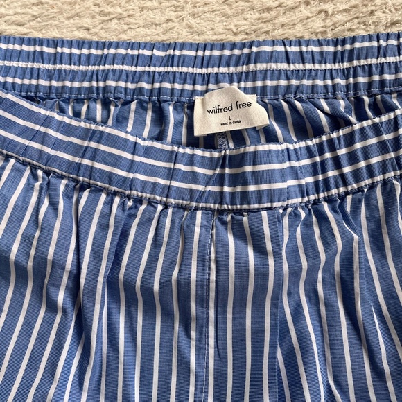 Aritzia Wilfred Breeze Short 3” - Picture 3 of 3